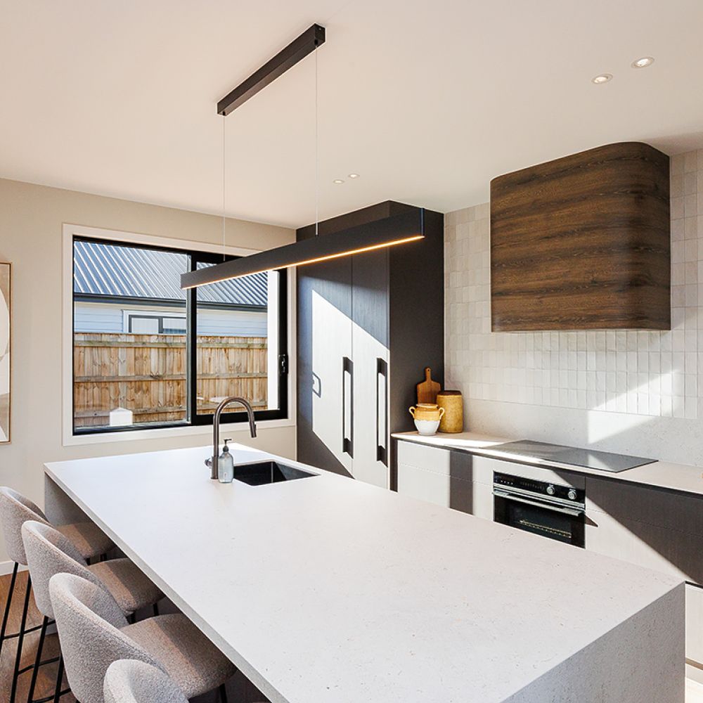 33-112_churcher_street-26