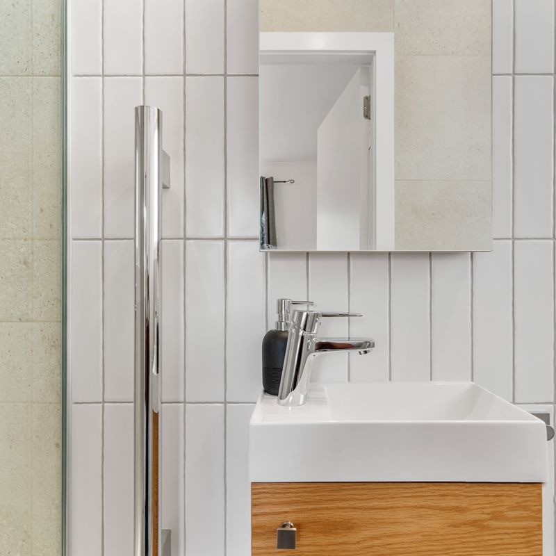 Primary White Wave Matt 75×300